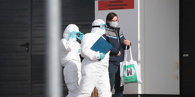 Dünya Sağlık Örgütü’nün övdüğü Rusya’da 27 bölgede sokağa çıkma yasağı ilan edildi