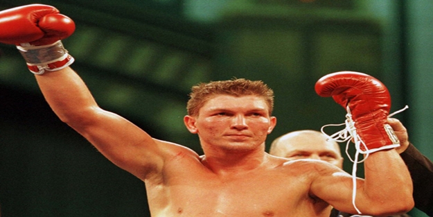 Dünya şampiyonu boksör müslüman oldu!