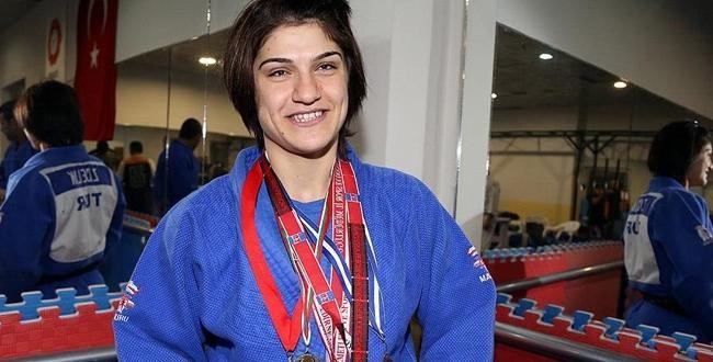 Dünya şampiyonu Zeynep Çelik'in hedefi olimpiyat madalyası