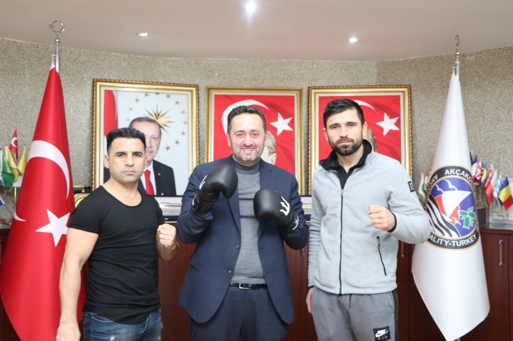Dünya Şampiyonundan Başkan Yanmaz’a Ziyaret 