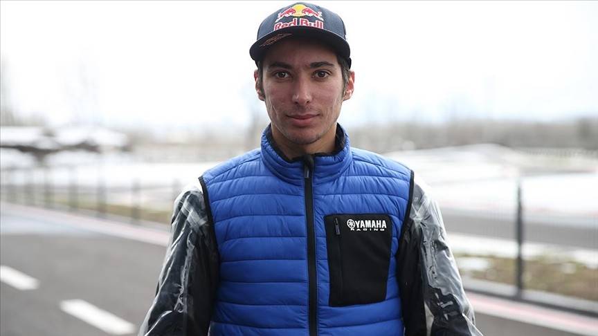 Dünya Süperbike şampiyonu Razgatlıoğlu 2022'de de birincilik için mücadele verecek