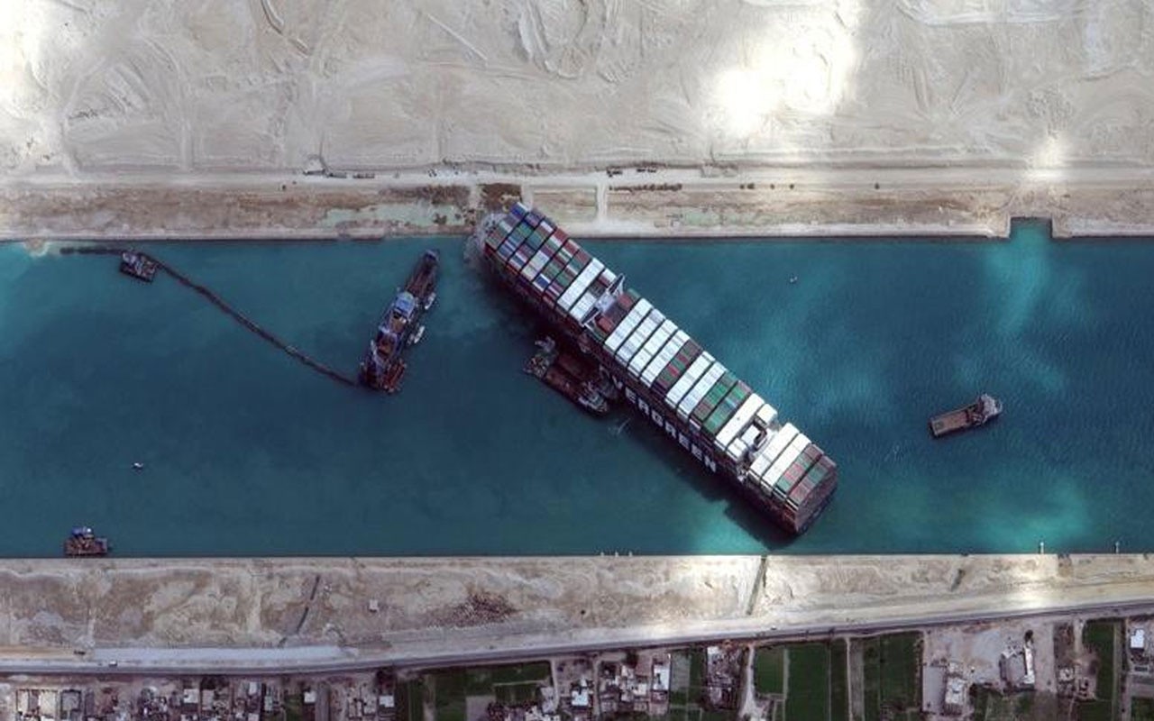 Dünya ticareti ağır darbe aldı!