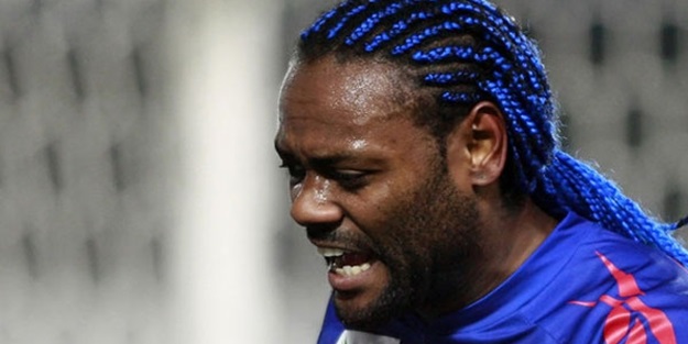 Dünya yıldızı Vagner Love Süper Lig'e transfer oldu
