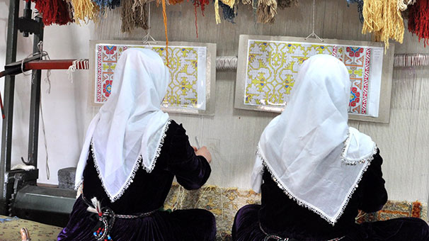 Dünya zenginleri Uşak halısı için sıraya giriyor