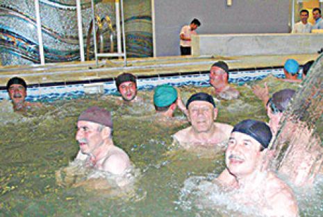 Dünya yaşlanıyor, yaşlı turizmi geliştirilmeli