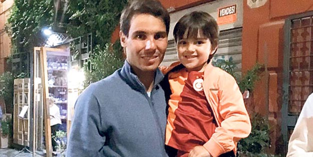 Dünyaca ünlü isimden Galatasaray şampiyonluğu kutlaması!