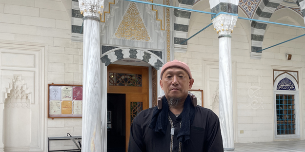 Dünyaca ünlü kurra hafız duyurdu! İslam'ı merak eden Japonlar, Tokyo Camisi'ni ziyaret ediyor: Ağzınız bir karış açık kalacak