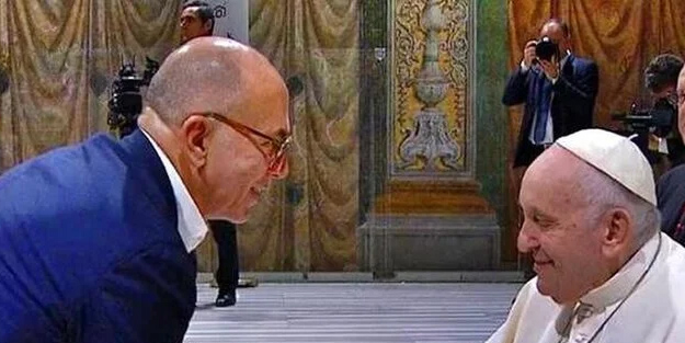 Dünyaca ünlü Türk yönetmen Vatikan'da Papa ile buluştu: Bütün oklar onu gösterdi, gündem oldu