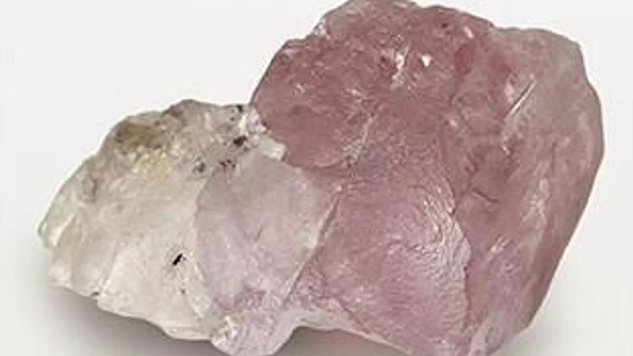 Dünyada eşi benzeri yok: Botsvana’da iki renkli dev elmas bulundu