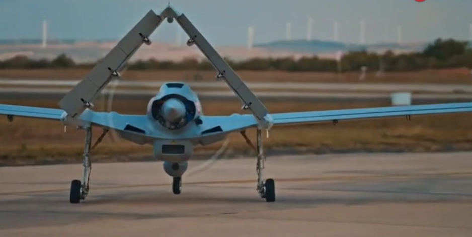 Dünyada ilk kez İsrail mi ABD mi yapacak diye bekleniyordu! Selçuk Bayraktar paylaştı! TB3 ilk koşu testini başarıyla tamamladı