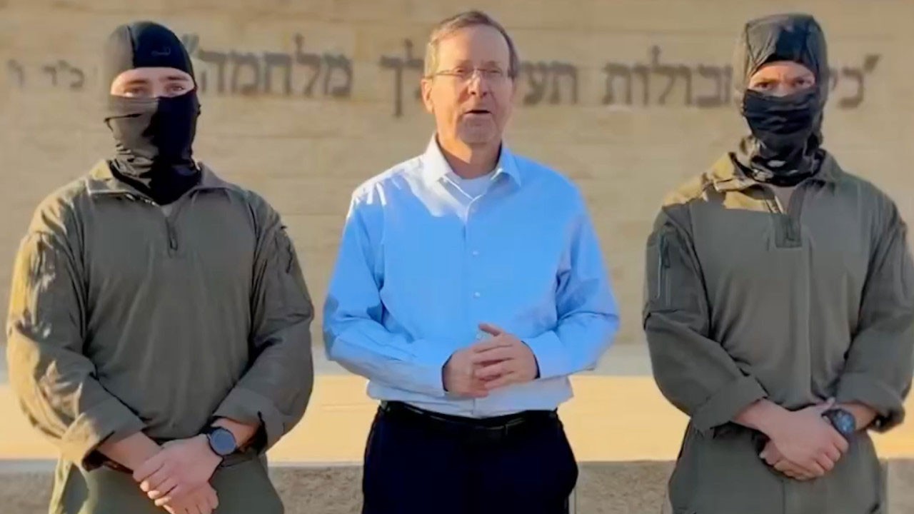 Dünyanın aklıyla alay ediyorlar! Herzog'dan İran savaşına akılalmaz savunma