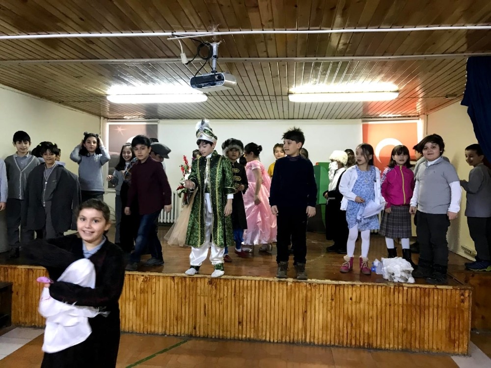 Dünyanın dört bir yanından çocuklar masallarla buluştu 