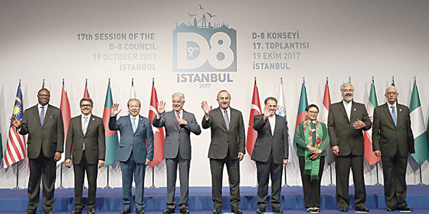 Dünyanın ekseni D-8’e kayıyor