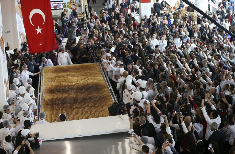 Dünyanın en büyük baklavası