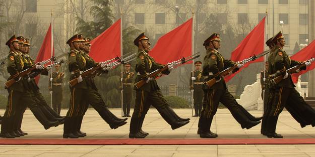 Dünyanın en büyük ordusu savaşa hazırlanıyor!