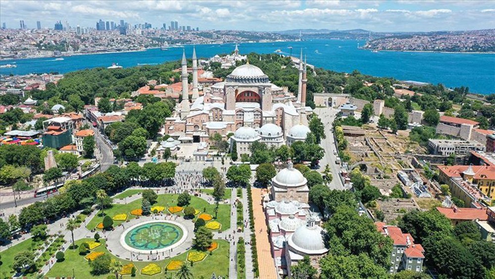 Dünyanın en değerlisi! İşte Ayasofya-i Kebir Cami-i Şerifi'nin ikizi