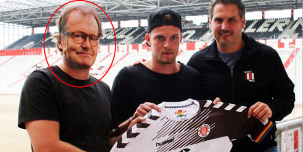 Dünyanın en komik imza töreni!