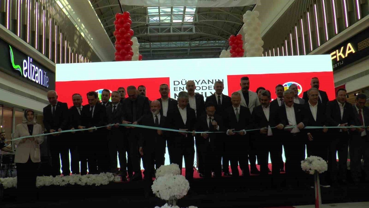 Dünyanın ‘en modern’ mobilya fuarı kapılarını açtı