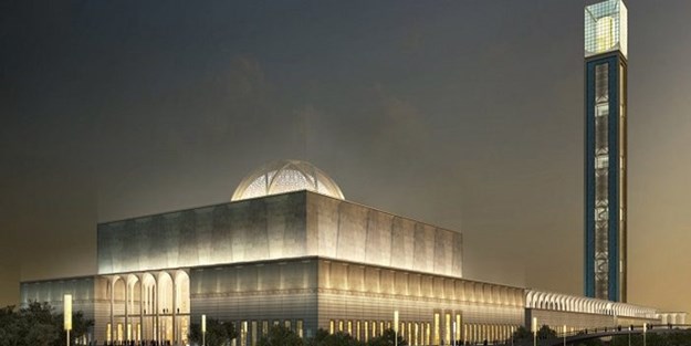 Dünyanın en yüksek minareli camisi geliyor