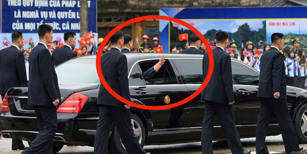 Dünyanın gözü bu zirvede! Kim Jong-un böyle geldi