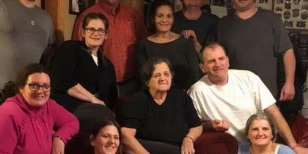 Dünyanın gündeminde bu olay var! Aile yemeğinde koronavirüs dehşeti