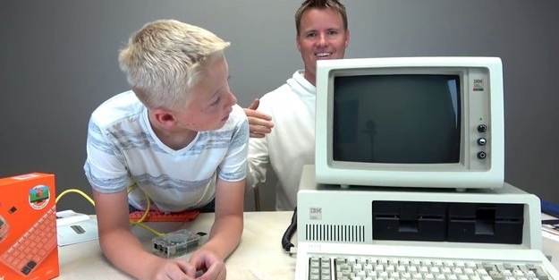 Dünyanın ilk bilgisayarının içini açtılar! İşte içinden çıkanlar...