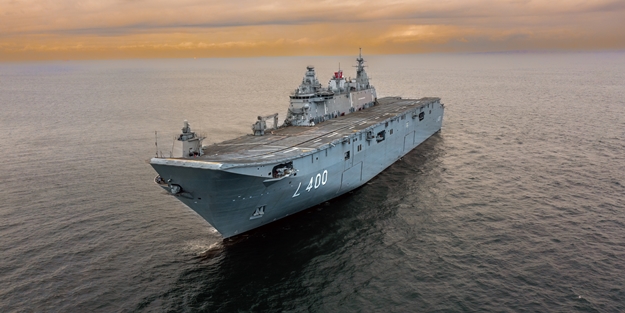 Dünyanın ilk SİHA gemisi olacak! Hizmete girdi