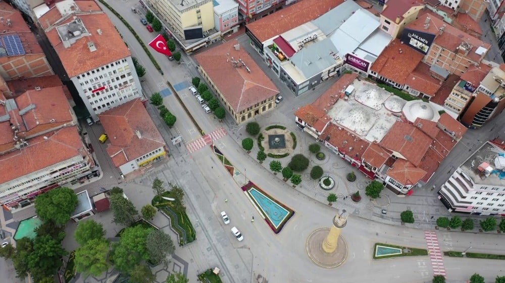 Dünyanın merkezinde tarihi sessizlik 