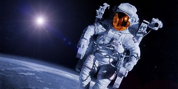 Dünyayı hayrete düşüren dolandırıcılık! 'Uzaydayım dönüş bileti için paraya ihtiyacım var'