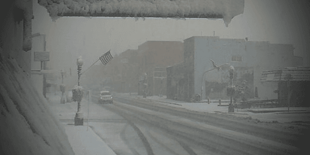 Dünyayı şaşırtan olay gerçekleşti! 35 dereceyi gören ABD beyaza büründü
