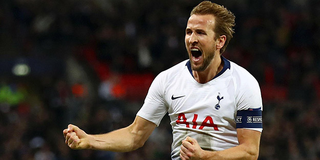 Dünyayı titreten gol! Orta sahadan avladı