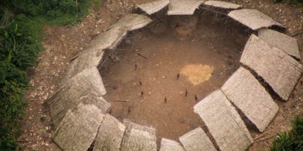Dünyayla hiçbir bağlantıları olmadan yaşıyorlar