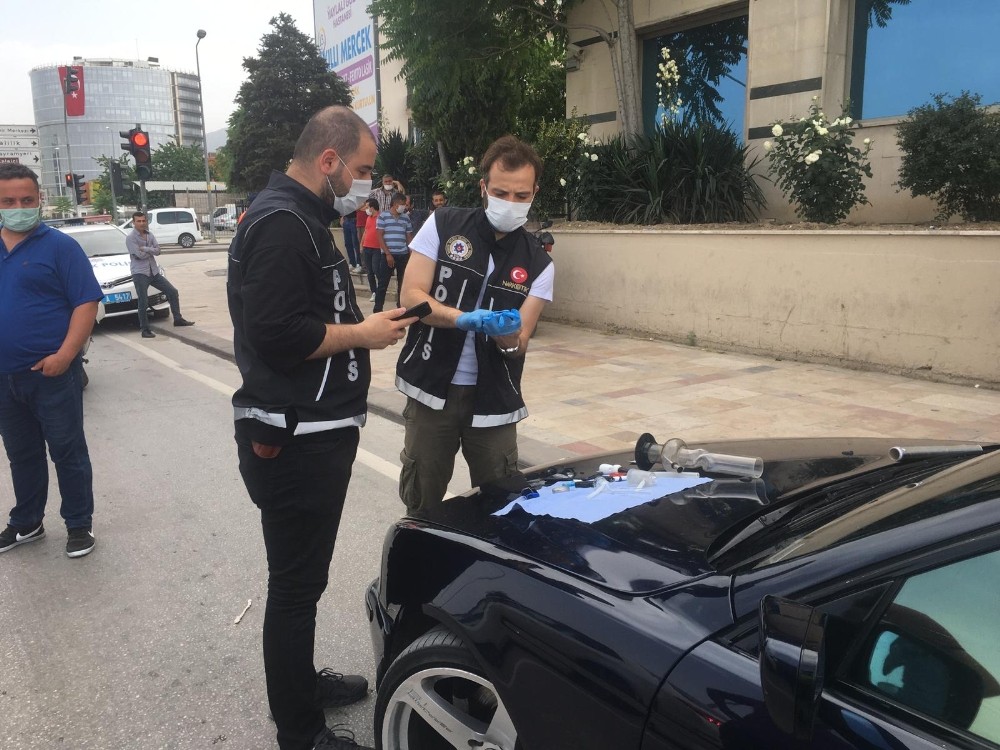 ’Dur’ ihtarına rağmen kaçan otomobilden uyuşturucu çıktı 