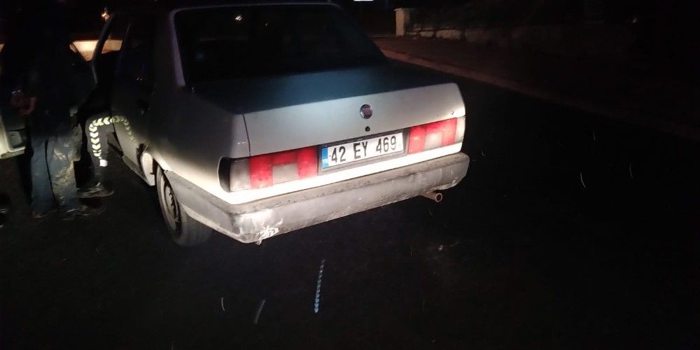 Dur ihtarına uymadı, polis aracına çarptı 