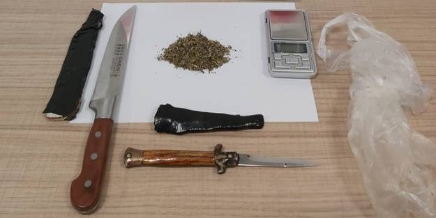 'Dur' ihtarına uymadılar! İşte araçtan çıkanlar