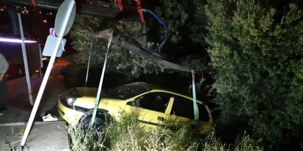Dur ihtarına uymayan alkollü sürücü şarampole uçtu