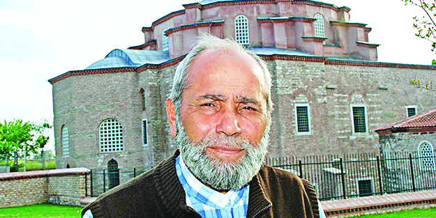 Duran Hoca dualarla anılıyor