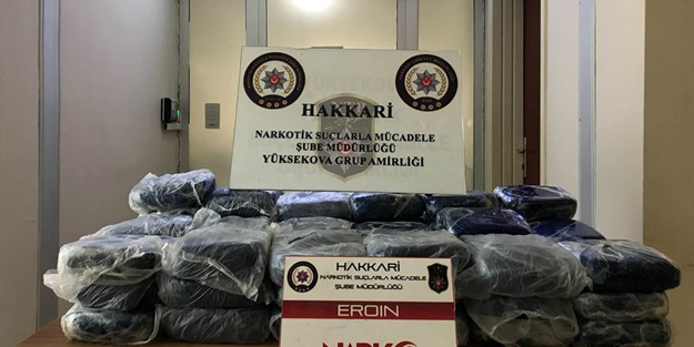 Polis durdurdu! İçinden çıkanlar şoke etti