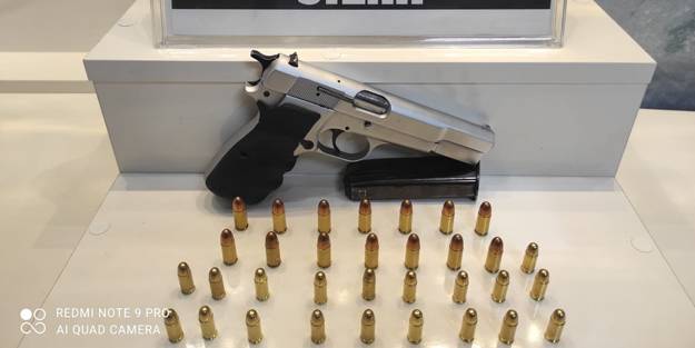 Durdurulan araçtan cephanelik çıktı!