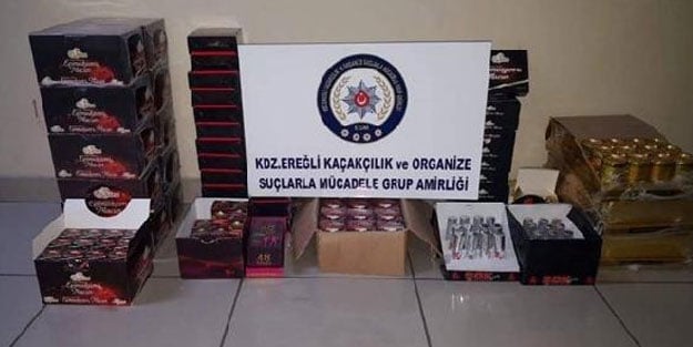 Durdurulan otomobilde, 919 paket kaçak cinsel içerikli macun ele geçirildi