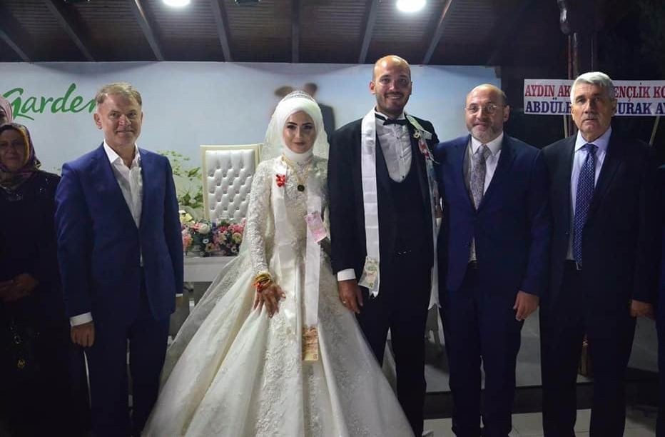 Durgut ve Batur ailelerinin mutlu günü 