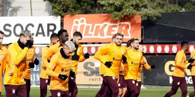 Dursun Özbek yanına Erden Timur'u alıp yeni kararı açıkladı: İşte bu hiç beklenmiyordu! Her an kamuoyu ile paylaşabilirler...