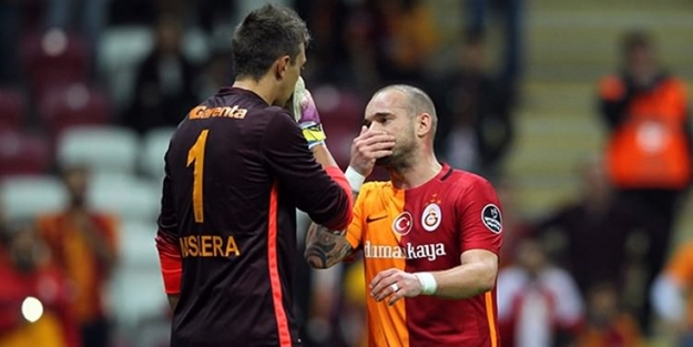Galatasaray flaş Muslera ve Sneijder açıklaması