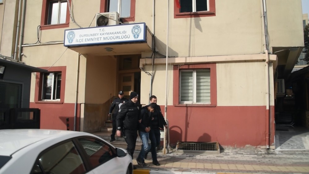 Dursunbey’de telefon dolandırıcılarına suçüstü 