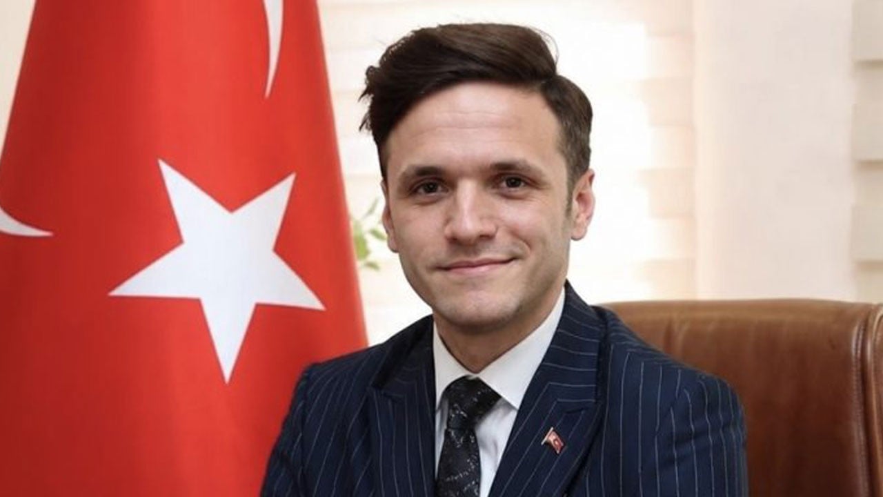Duruşma sırasında bir anda yere yığılan savcı hayatını kaybetti!