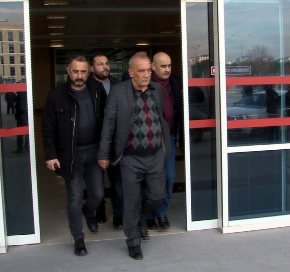 Duruşmaya gelen husumetlisine adliye önünde kurşun yağdıran zanlı tutuklandı 