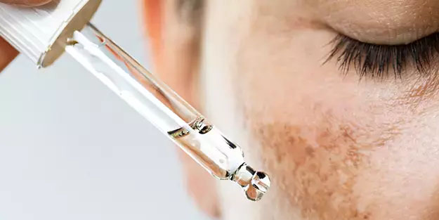 Duş alırken kuru cildi anında nemlendiren tüyo! Duş süresi 10 dakika olmalıymış