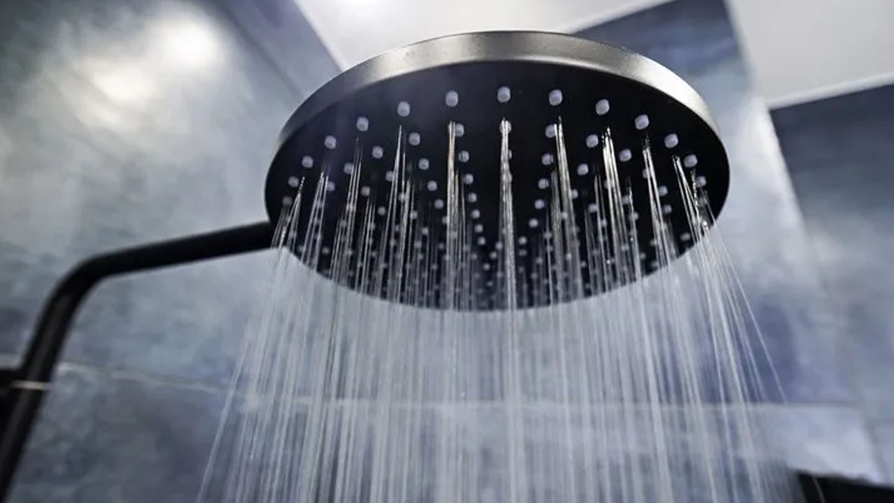 Duş alırken sakın müzik dinlemeyin! Beyninize yaptığı şeye inanamayacaksınız