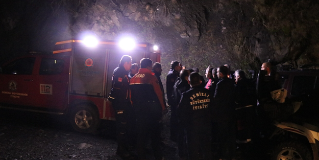 Düşen uçağın enkazına ulaşılamadı