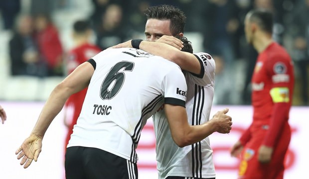 Dusko Tosic uslanmıyor